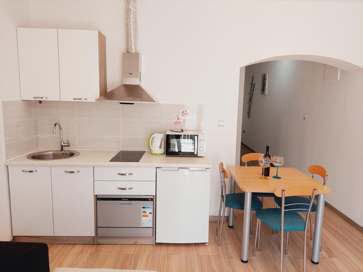 Apartment Anita Jesenice (Split-Dalmatia)